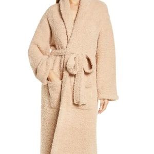 BAREFOOT DREAMS COZY CHIC robe soft camel